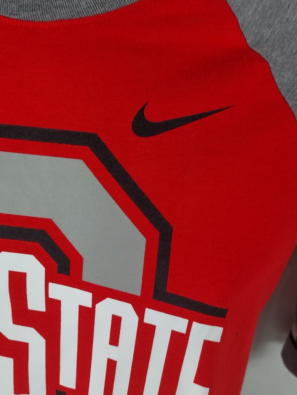 Nike Women's Size Small Ohio State Buckeyes Team Gear Shirt - Picture 4 of 10